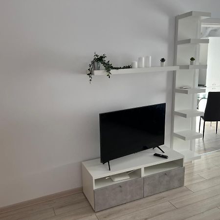 Sweety Relaxing Apartment No 135 Bukarest Exterior foto